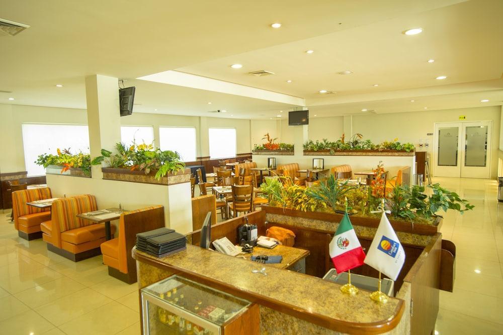 Comfort Inn Monterrey Norte Exteriör bild